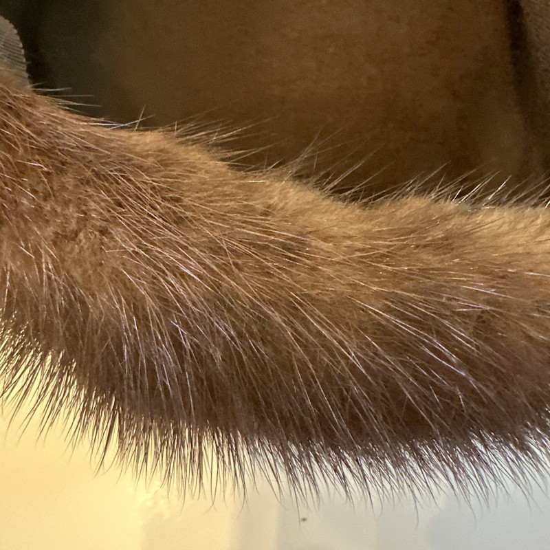 The Halle Bros Co Brown Fur Pillbox Style Hat Vintage Women Made In USA gallery
