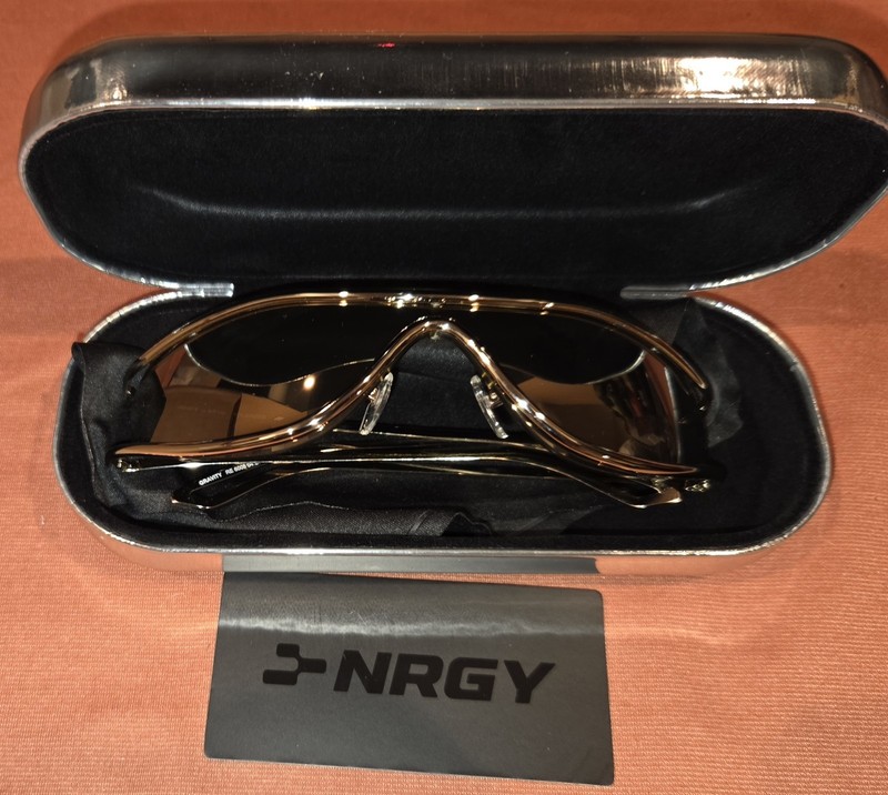 New REVO | GRAVITY | NRGY Sunglasses Gold Stealth