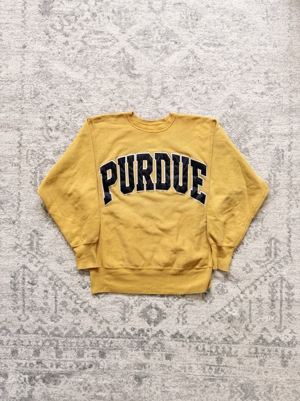 Vintage 1990’s Purdue University Champion Reverse Weave Sweatshirt Size Large