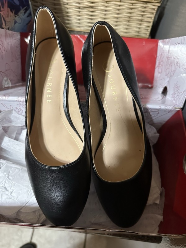 Journee Black Pumps SARII 6.5 Block Heel