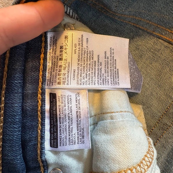 Levi Strauss & Co. 513 Men's Jeans Slim Straight Fit Size 32x32 Dark Blue Denim gallery