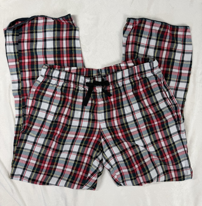 Victoria’s Secret: red/white/black flannel pajama pants women’s size S
