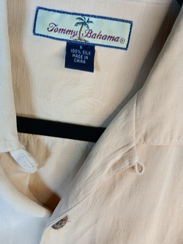 Tommy Bahama Shirt Mens Small Beige Silk Camp Embroidered Back Golf 19th Hole gallery
