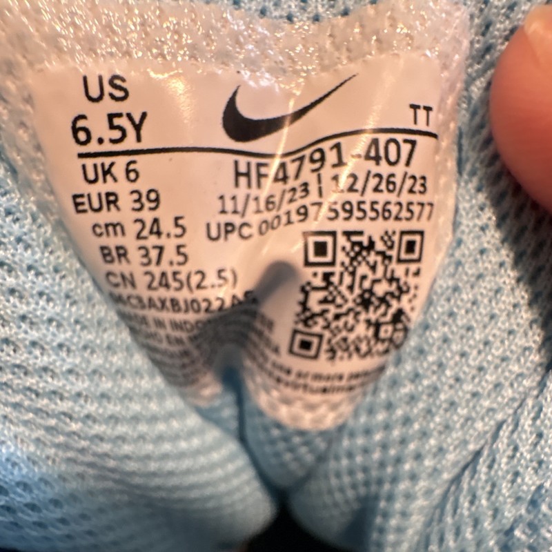 Nike Court Borough Mid 2 Unisex Kids Mid Top Sneakers Blue/White/Orange 6.5Y gallery