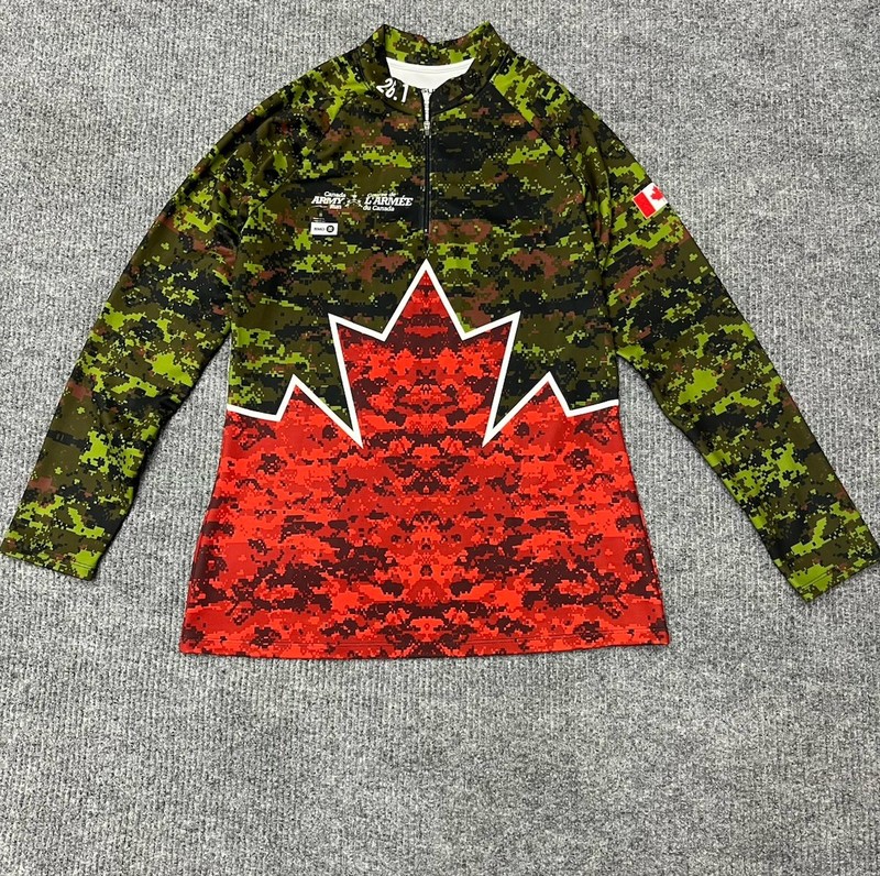 Surge Women’s XL 1/4 Zip Mock Neck Long Sleeve Running Camo Polyester Top
