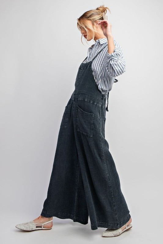 Easel Here I Am Mineral Wash Cotton Overalls in Faded Denim Medium gallery