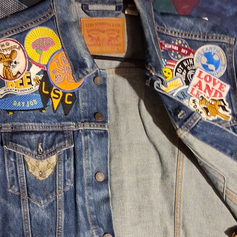 Levi Strauss & Co. Men’s Blue Button Front Denim Jacket Patch/Embroidered L gallery