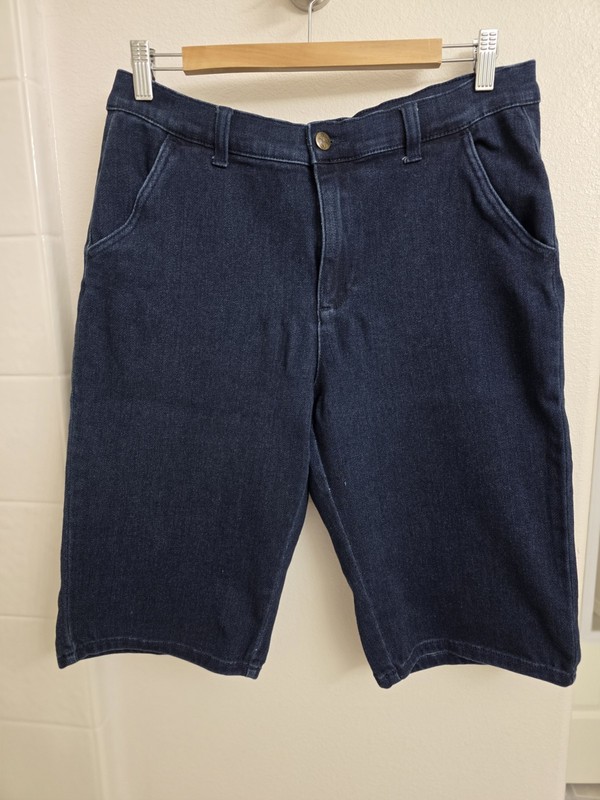 Diane Gilman DG2 Stretch Denim Bermuda City Shorts, Blue, Women’s Size 8