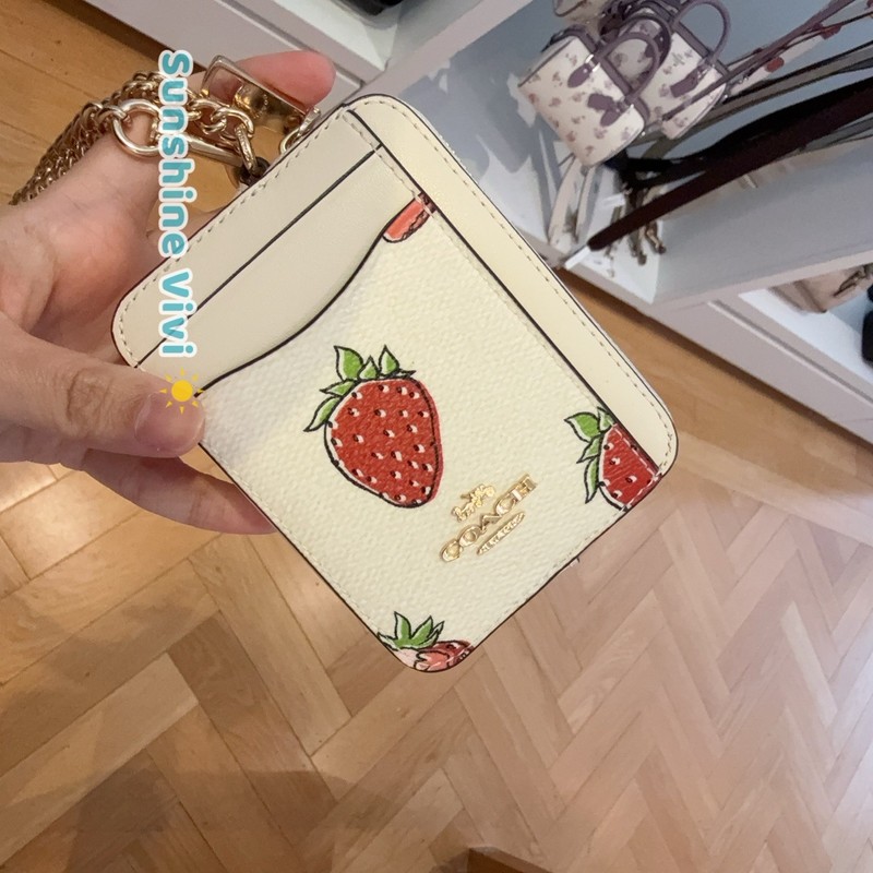 NWT Coach Zip Card Case With Strawberry Print Gold/Chalk Multi Car32