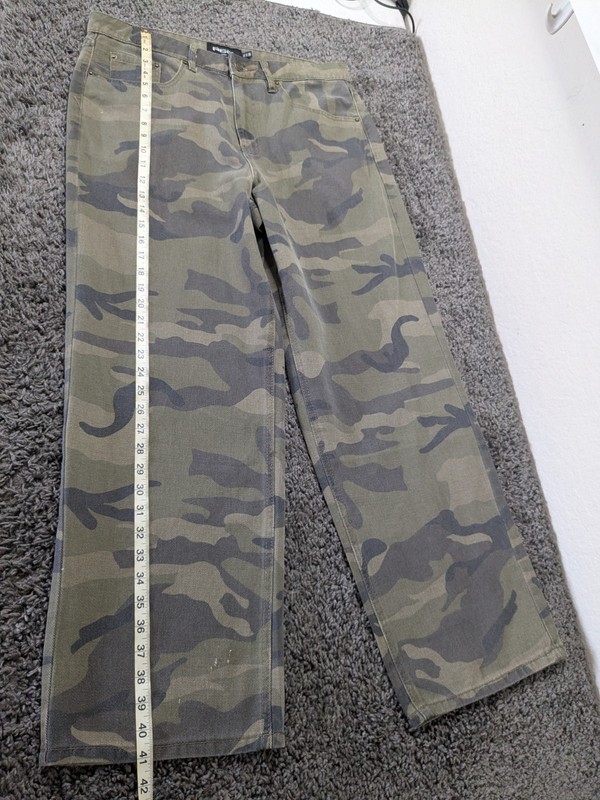 RSQ Camouflage Jeans Men's 32 X 30 Baggy Denim gallery