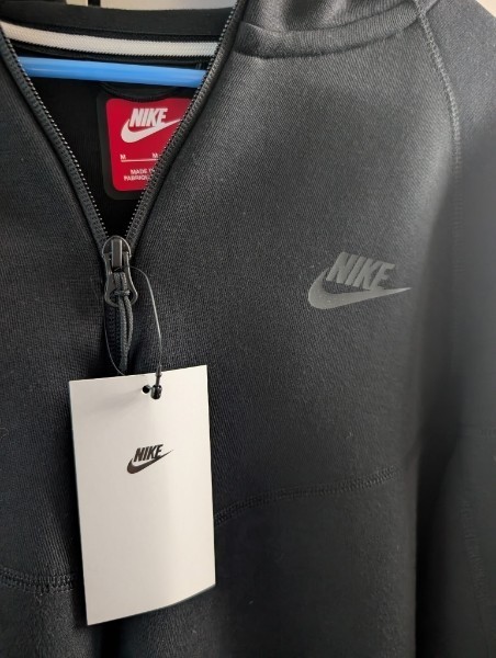Nike Sportswear Tech Fleece Windrunner FB7921-010 - Size M *NEW w/ Tag* gallery