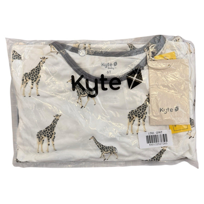 Kyte Baby Bamboo Long Sleeve Pajama Set Giraffe Print 6T White Gray New NWT