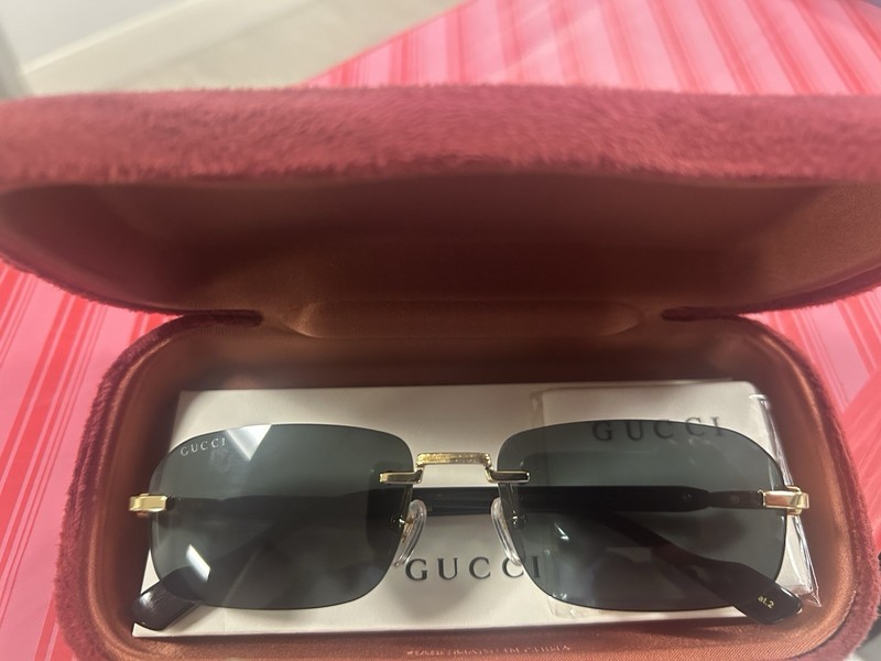 Brand New Never Worn Gucci Sunglasses