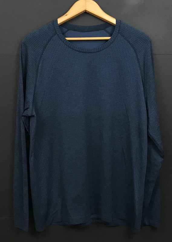 Lululemon Men’s Metal Vent Tech Long-Sleeve Shirt Blue Size L