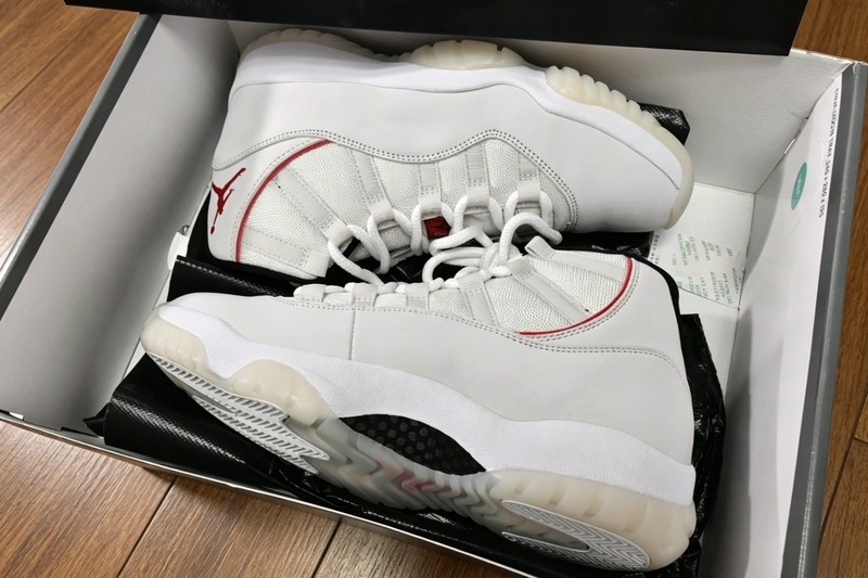 Air Jordan 11 Retro Platinum Tint 378037-016 Men's Sneakers Versatile Classic US gallery