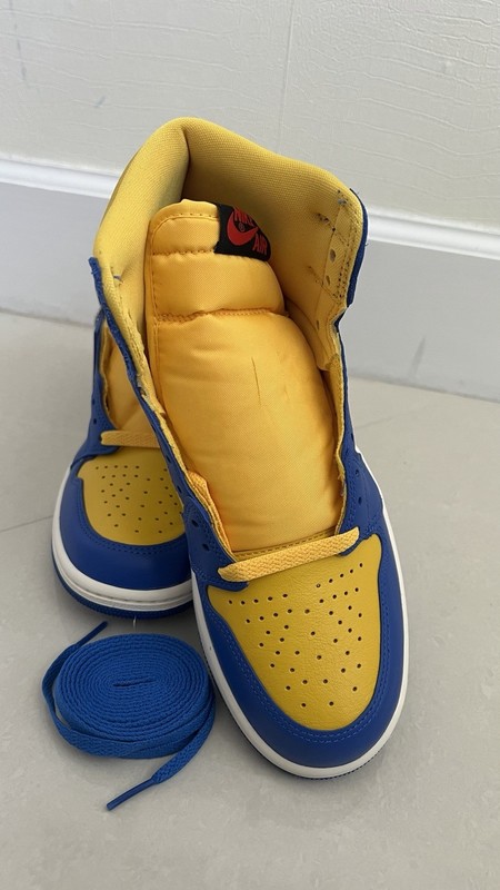 New wmns Air Jordan 1 retro Hi Og Varsity Maize/Game Royal-sail