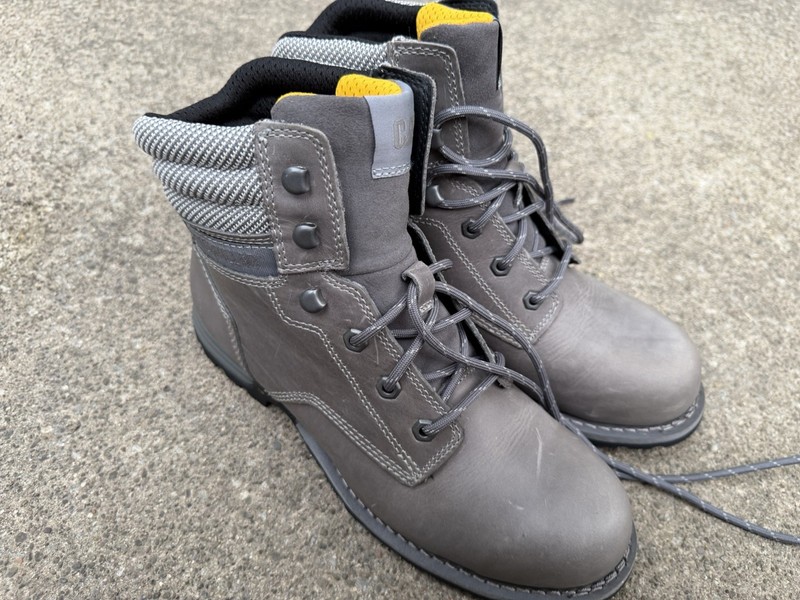 Brand New Caterpillar Steel Toed Boots, Size 10 (USA)￼