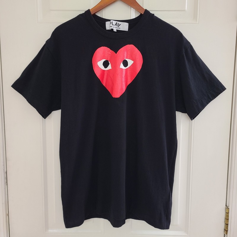 Comme Des Garcons Play Red Heart Tee Shirt Men’s Size XL Black Short Sleeve
