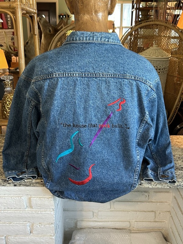 Vintage Rock And Roll Hall Of Fame Museum Denim Trucker Jacket M Cleveland OH 90
