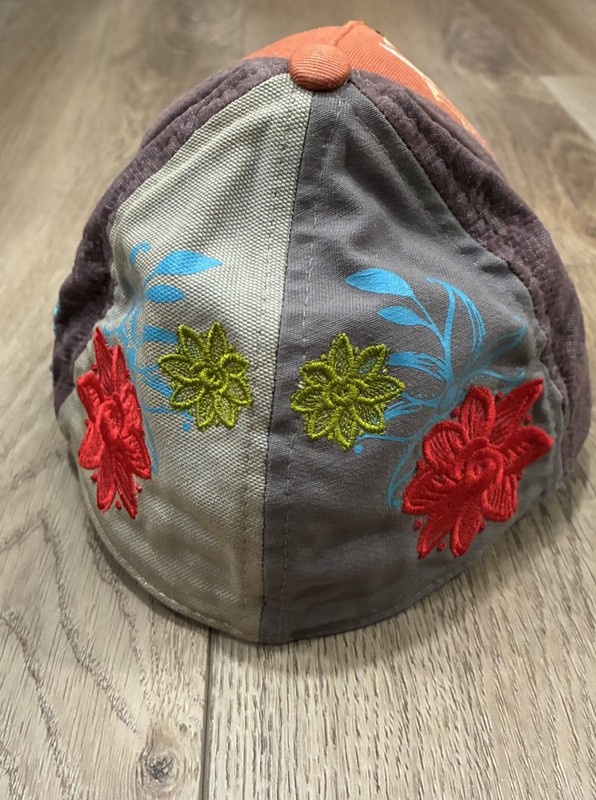 Rare 1333 Minna Goorin Bros Hat Asian Inspired Graphic Sample Limited Edition gallery