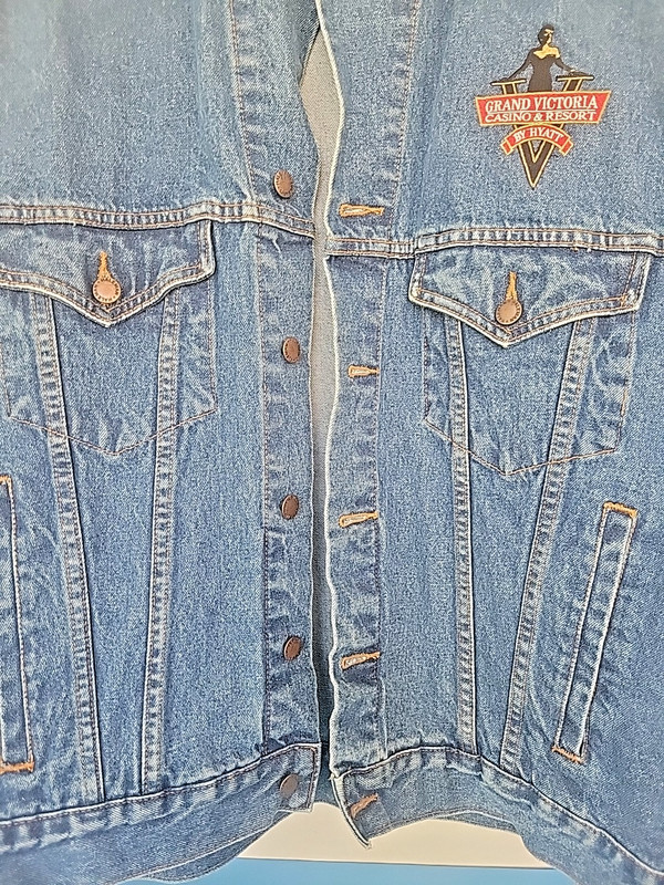 Men's Grand Victoria Casino & Resort Hyatt Jean Jacket Size XL Haleman Jeans gallery