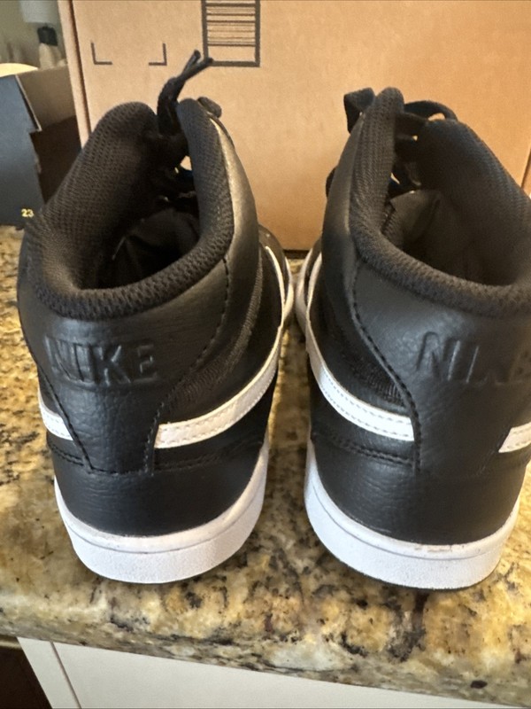 NIB MENS Nike COURT VISION MID NN Basketball Sneakers Black White DN3577 Size 7 gallery