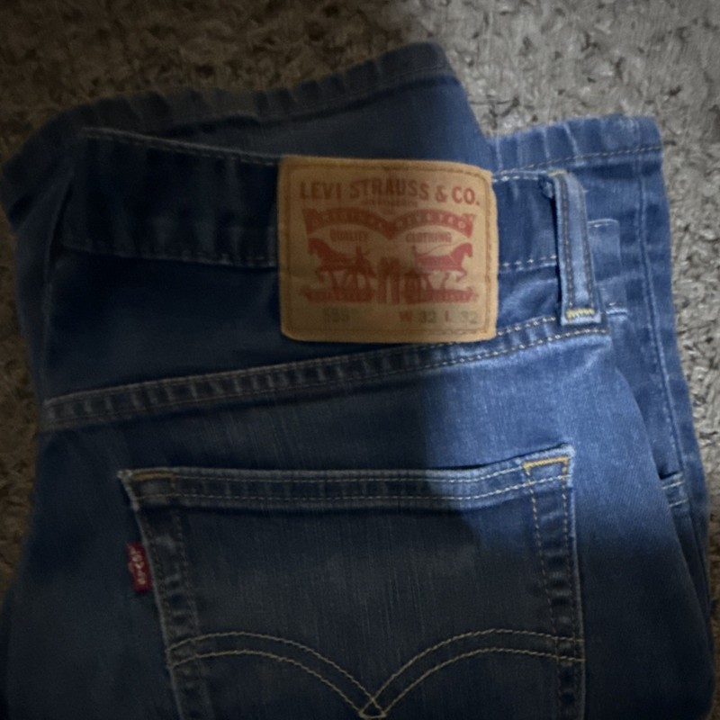 559 Levi Strauss & Co. Men’s Straight Leg Jeans Medium Wash Blue Denim Mid Rise
