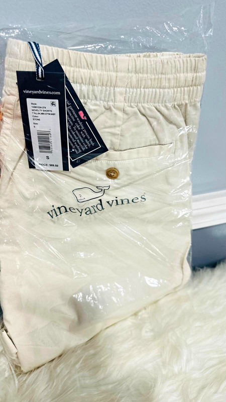 Vineyard Vines Men’s Beige Cotton Chino Shorts Elastic Waist Pockets 8″