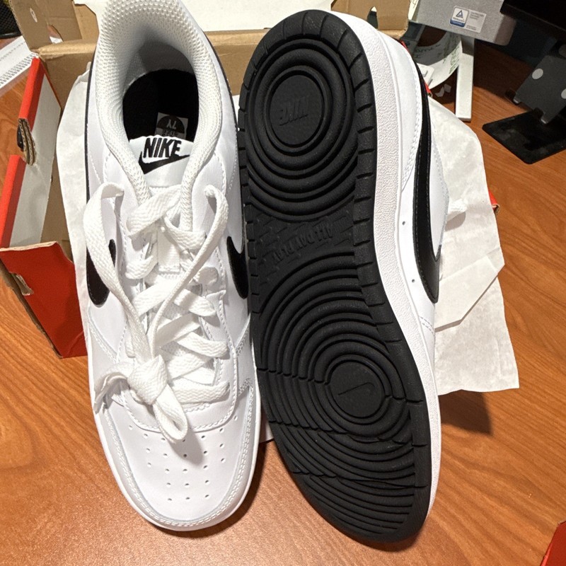Nike Court Borough Low 2 (GS) White/Black Leather Low Top Sneakers 7Y BQ5448-104 gallery