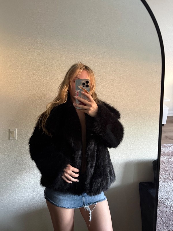 2 trendy missguided faux fur coats! Black & Grey both included