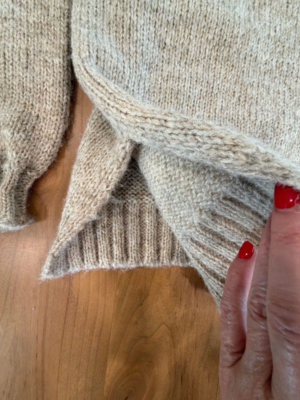 Easel Los Angeles Size S Beige Chunky Knit Crewneck Sweater gallery