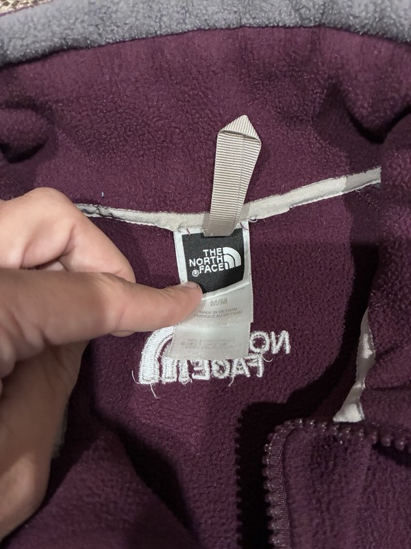 The North Face Denali Women’s M Purple/Gray Colorblock Full Zip Jacket gallery