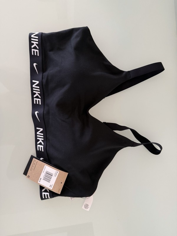 Nike Dri-FIT Women’s Medium Support Wireless Sports Bra Adjustable Black XXL