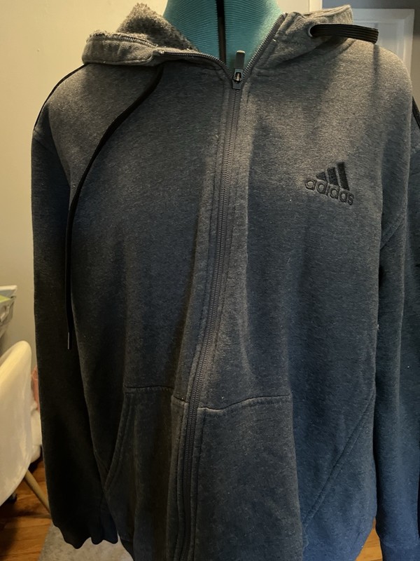 Addias Men’s Full Zip Sweatshirt XL