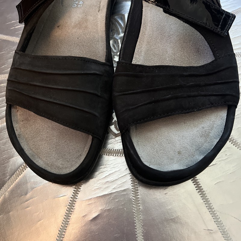 NAOT BLACK NUBUCK & PATENT PAPAKI SANDALS size 41 ( US 10 ) gallery