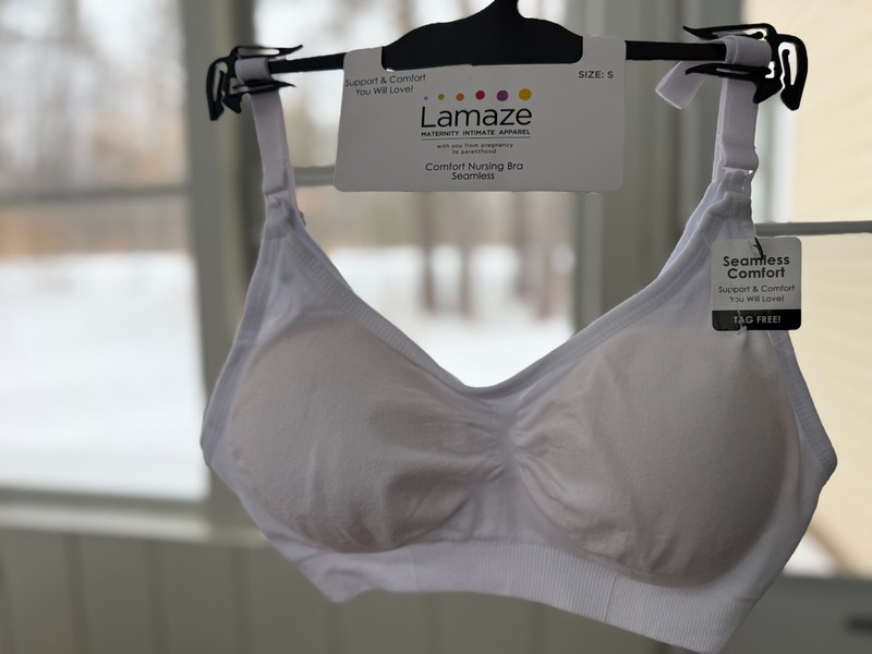 NWT Lamaze Small Maternity Comfort Nursing Seamless Slightly Padded Bra $20 gallery