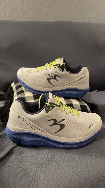 Gdefy Men’s Lace Up Low Top Athletic Sneakers Beige Blue Yellow TB9024MGU-M