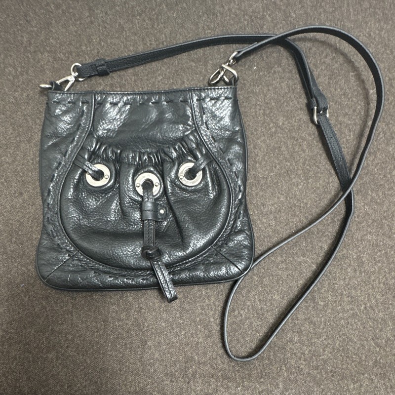 B. Makowsky Black Pebbled Crossbody Bag Silver Hardware Zip/Drawstring