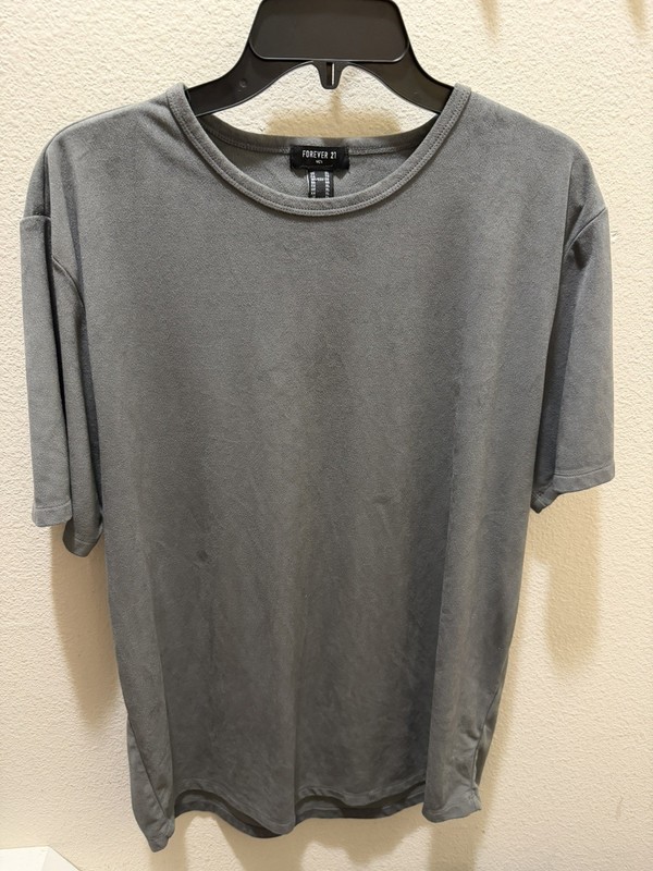 Forever 21 Men’s Gray Velour soft T-Shirt Short Sleeve Size XL
