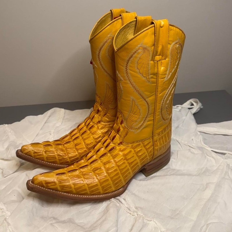 Donaldo Yellowish light orange leather crocodile pattern cowboy boots 6.5 womens