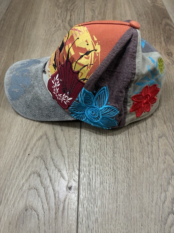 Rare 1333 Minna Goorin Bros Hat Asian Inspired Graphic Sample Limited Edition gallery