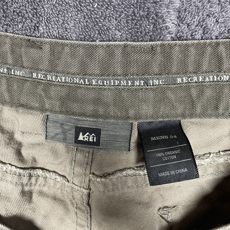 REI Shorts Mens 34 Beige Chino 100% Cotton Duck Fabric Durable Workwear 34x9 gallery