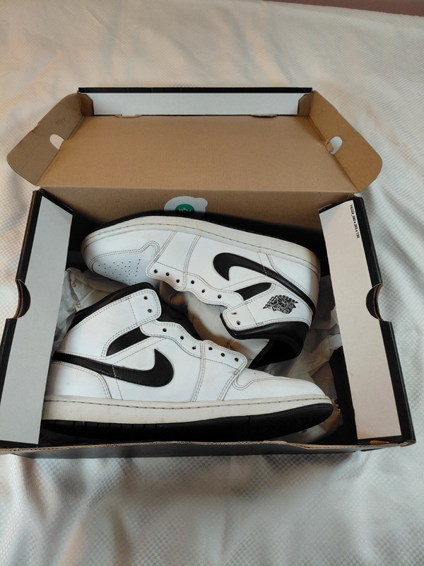 Jordan Air Jordan 1 True Flight White/Black Mid Top Leather Lace Up DQ8426-132