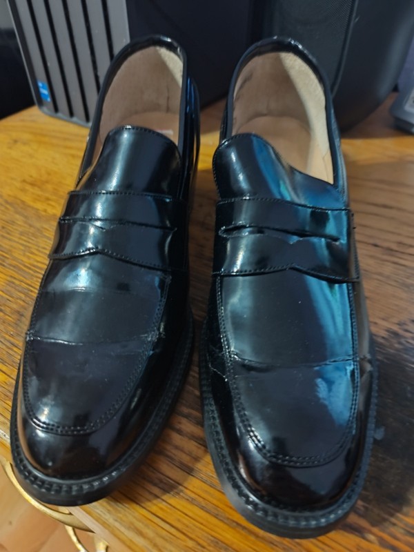 flings women’s slip on dress shoes black shiny 100% man-made materials VG