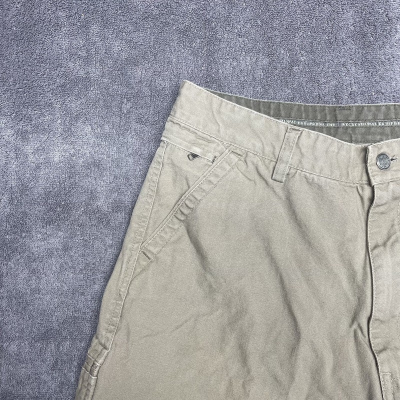 REI Shorts Mens 34 Beige Chino 100% Cotton Duck Fabric Durable Workwear 34x9 gallery