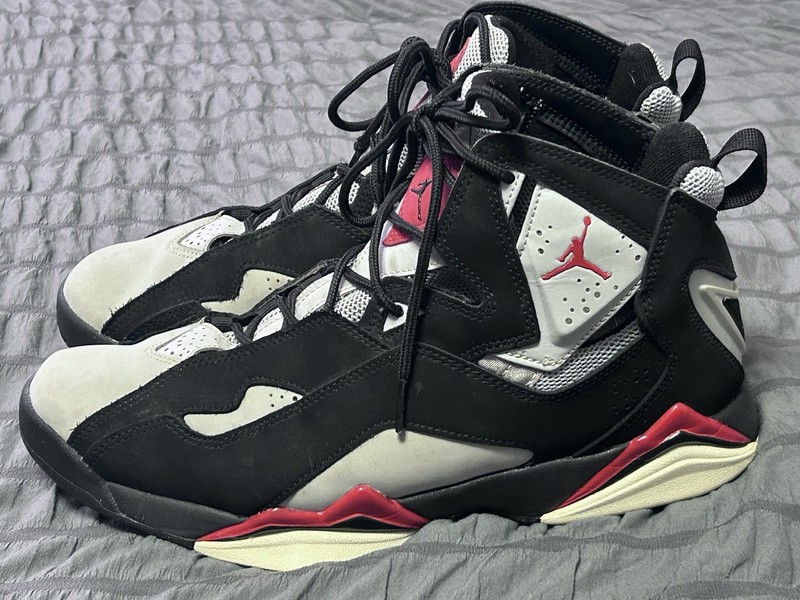 Jordan True Flight Mens Size 10 Black Varsity Red Wolf Grey White 342964-060