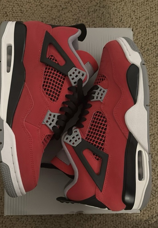 Jordan Air Jordan 4 Retro 2026 Toro Bravo Fire Red Leather FQ8138-600