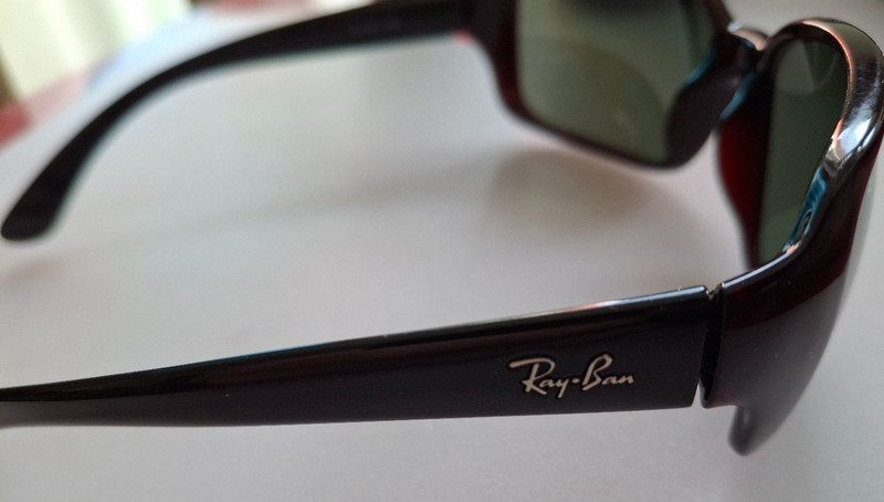 Genuine Ladies Ray Ban RB4068 Sunglasses In Original Box