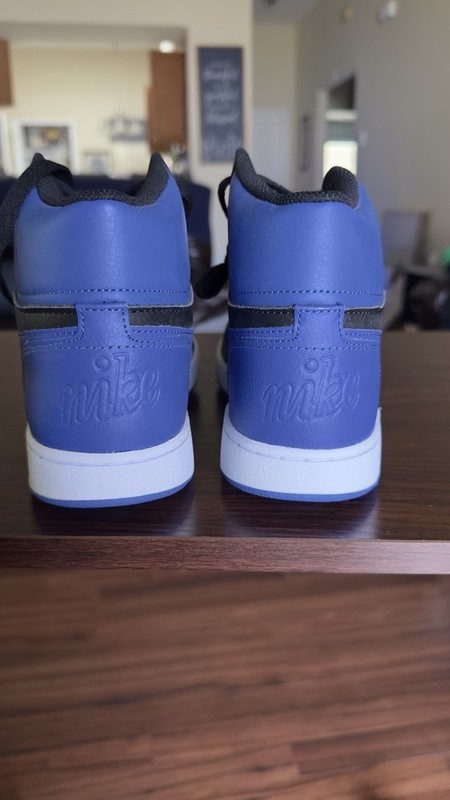 Nike Dunk Men’s Mid Top Leather Lace-Up Sneakers Colorblock Black Blue White gallery