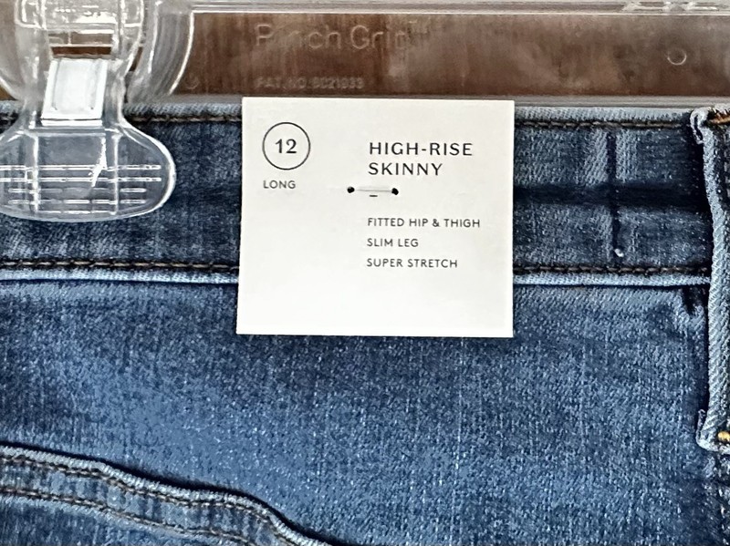 Universal Thread Women's Size 12 L High Rise Skinny Jeans Medium Wash gallery
